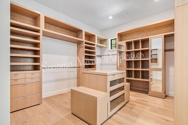 Building Photo - Stunning Brand-New Home in Fountaingrove | 3 Bed + 3.5 Bath | 2,968 Sq Ft