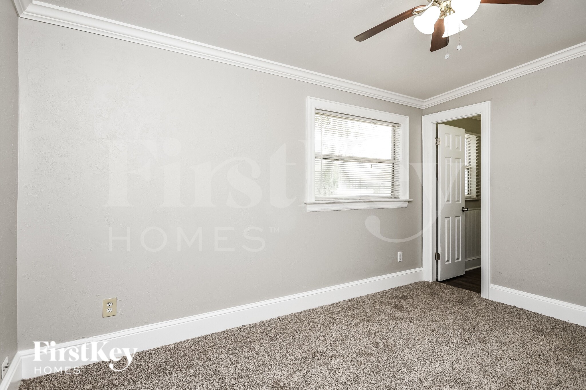 Building Photo - 8013 Powell Dr