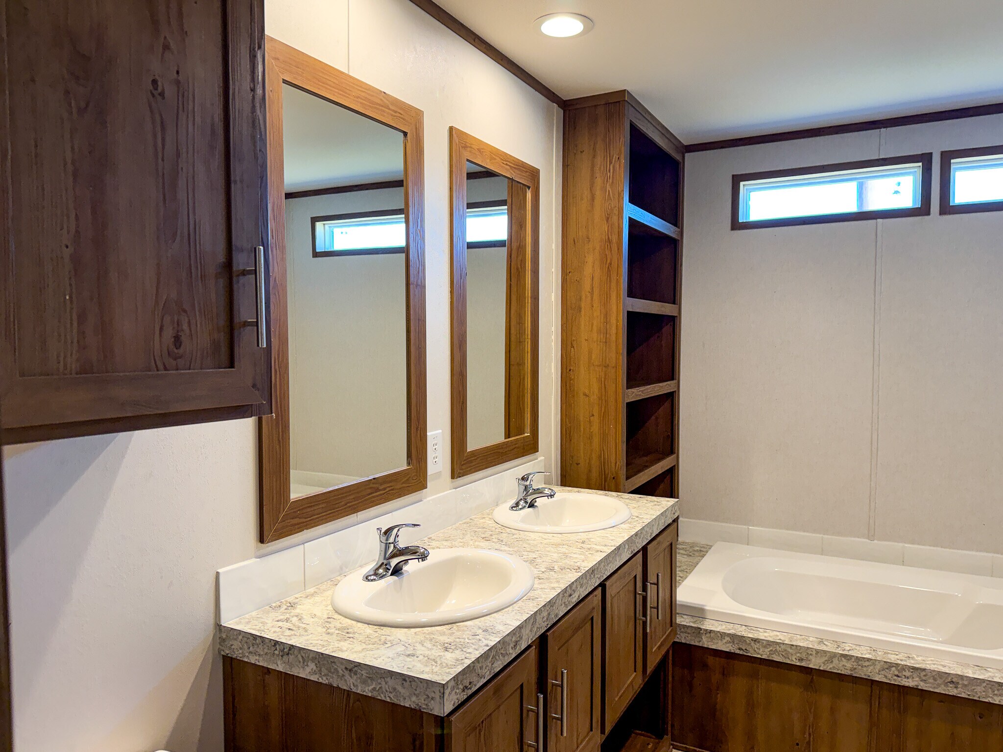 Building Photo - 132 Ponderosa Way