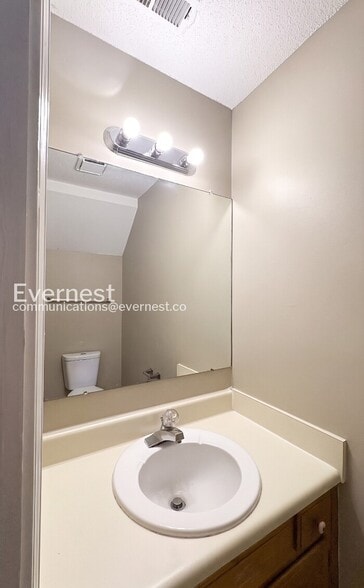 Building Photo - 387 Jamestown Manor Dr