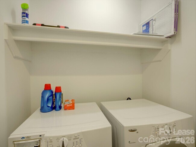 Building Photo - 3278 Park Rd