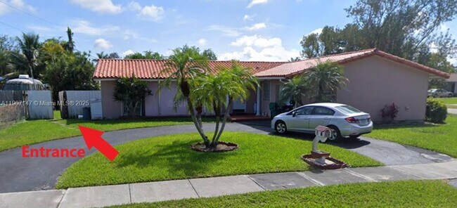 Building Photo - 10040 SW 198th St