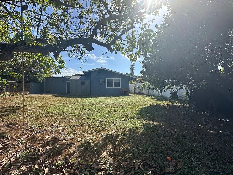 Building Photo - 2847 W Lelehuna Pl