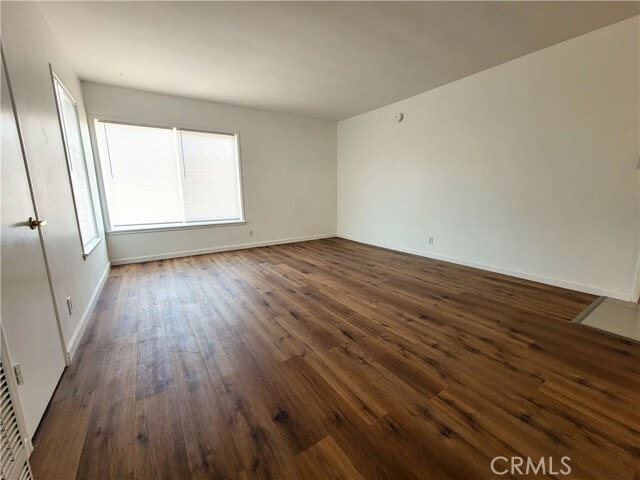 Building Photo - 1316 W Anaheim St