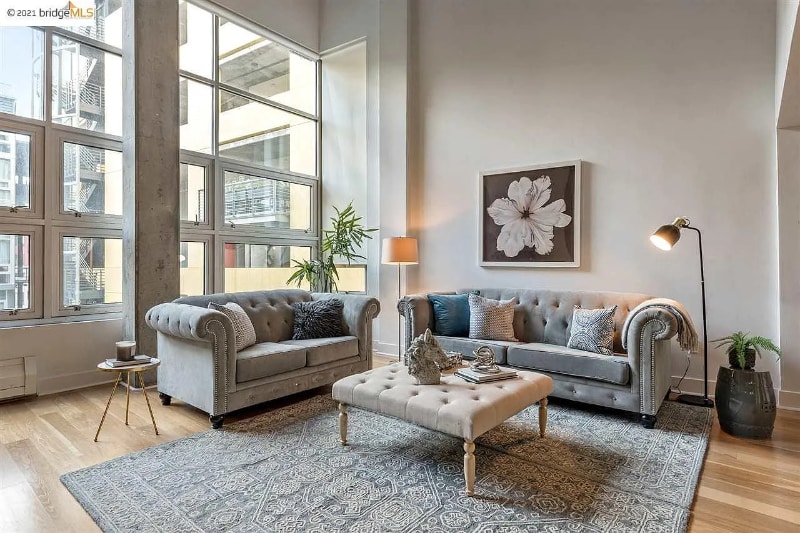 Building Photo - 311 Oak St