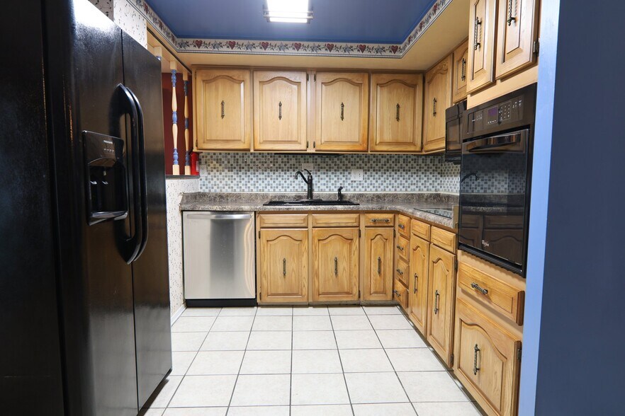 Building Photo - 4410 Pennystone Av