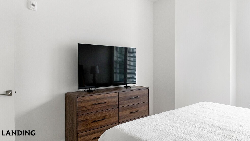 Building Photo - 2110 Birkhall St