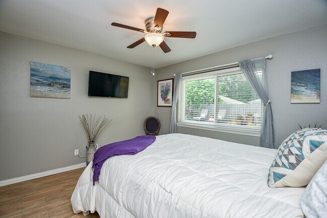 Building Photo - 1918 Quail Grove Ln