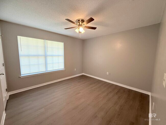 Building Photo - 521 Hamilton Blvd