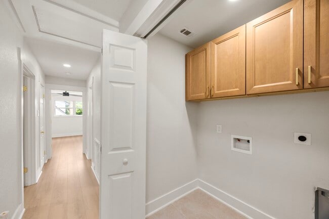 Building Photo - 2830 Triway Ln