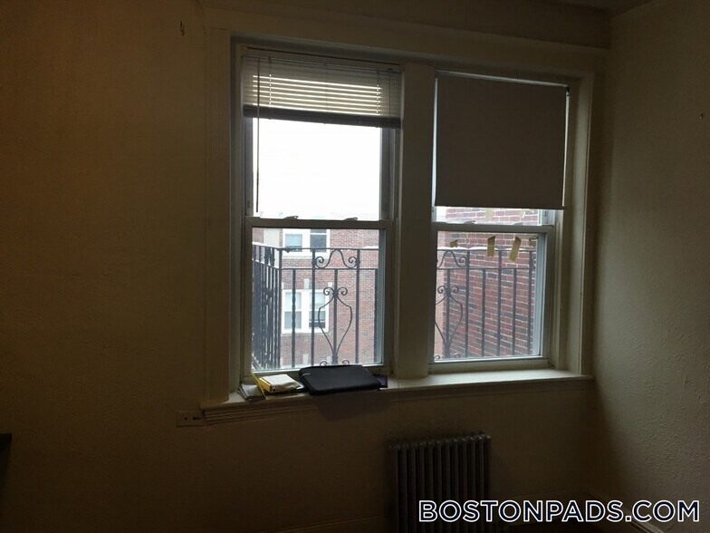 Building Photo - 1800 Commonwealth Ave