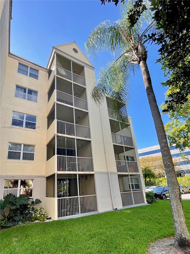 Building Photo - 8255 Lake Dr