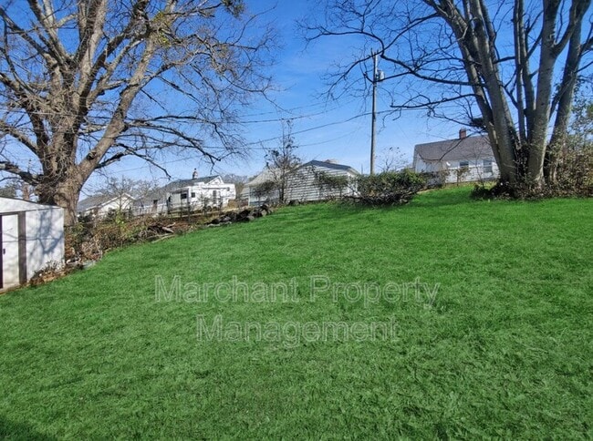 Building Photo - 8 Pettee St