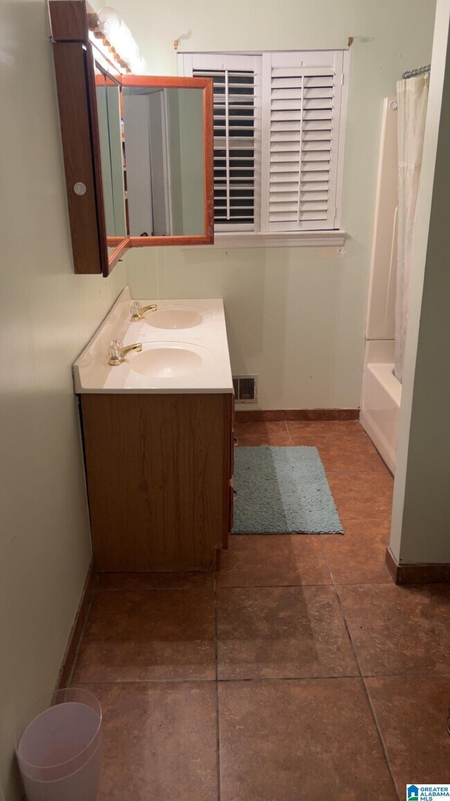 Building Photo - 5108 Wilson Cir