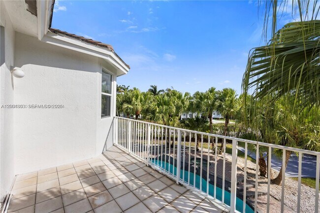 Building Photo - 16449 SW 84th Pl