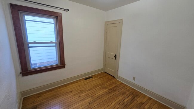 Building Photo - 1727 E Morgan Ave