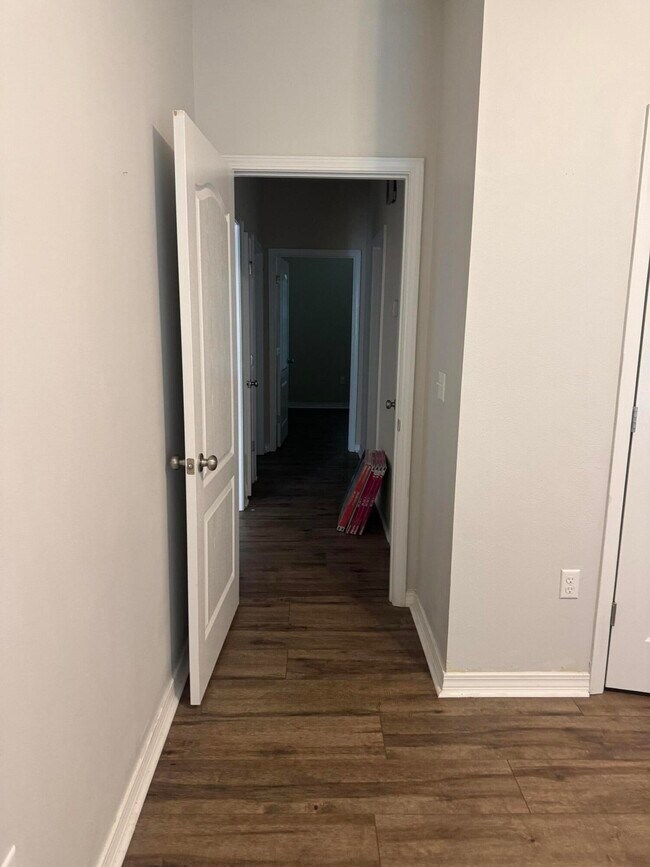 Building Photo - 156 Creve Core Dr