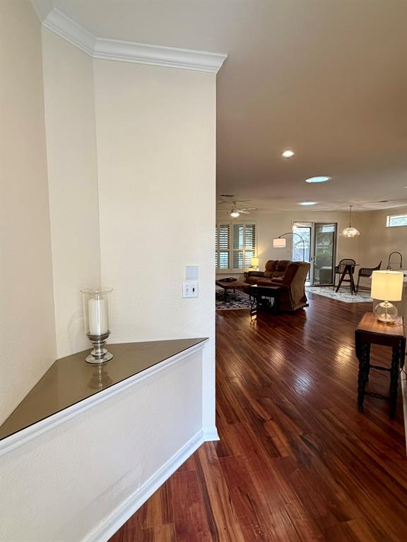 Building Photo - 103 Whispering Wind Dr