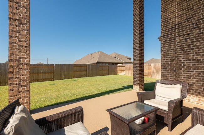 Building Photo - 20519 Bronco Rdg Dr