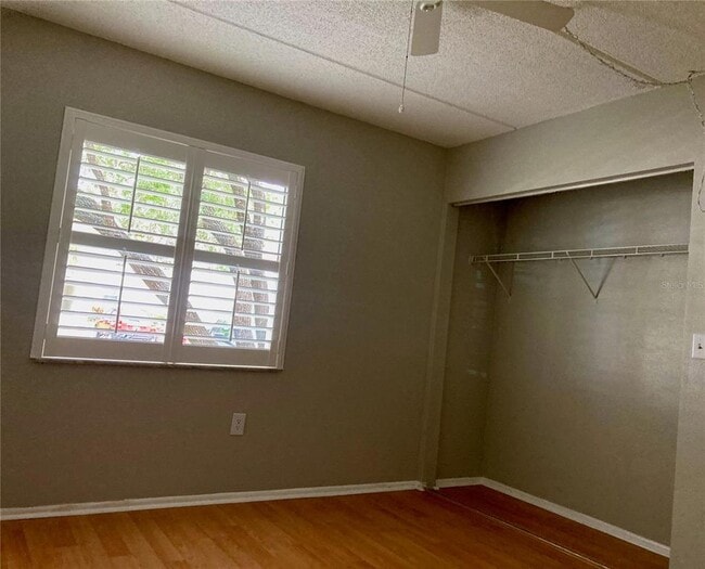 Building Photo - 211 Meadow Ln