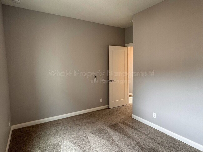 Building Photo - 6771 Larsh Dr