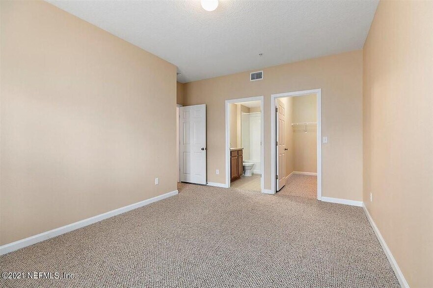 Master Bed Room - 575 Oakleaf Plantation Pkwy