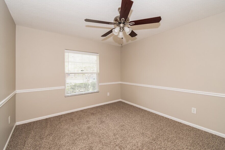 Building Photo - 16247 Magnolia Grove Way