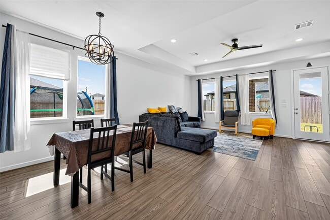 Building Photo - 9703 Arrigoni Creek Dr