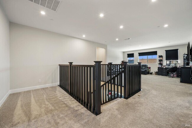 Building Photo - 1245 Pacific Pl