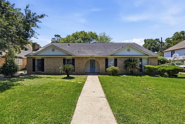 Building Photo - 20011 Sweetgum Forest Dr
