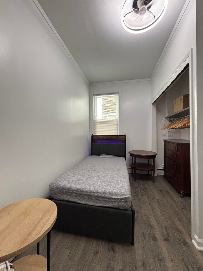 Building Photo - 66 Cottage St