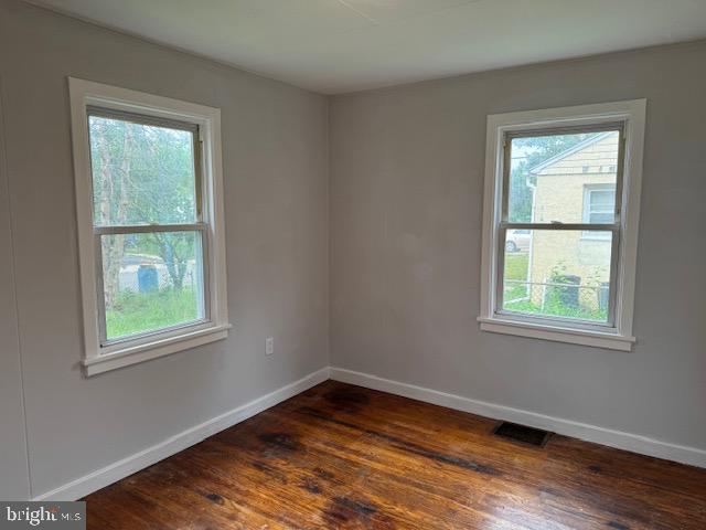Building Photo - 1208 1st Ave