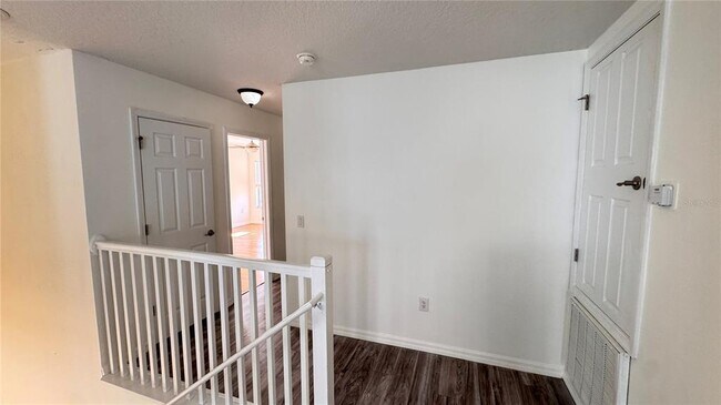 Building Photo - 9944 Chorlton Cir
