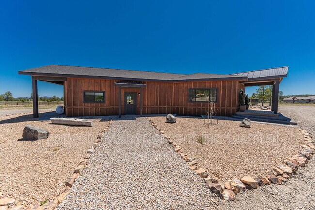 Building Photo - 66966 Gist Rd