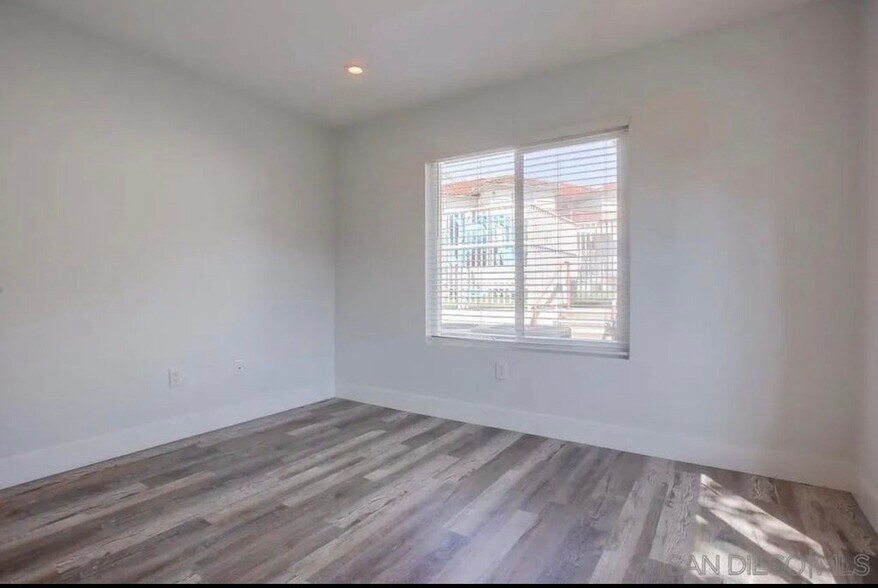 Building Photo - 450 Stoney Point Way