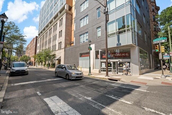 Building Photo - 1101 Locust St