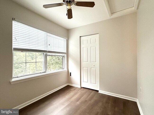 Building Photo - 5700 Medallion Ct