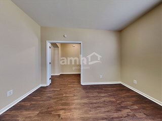 Building Photo - 212 Meadow Wood Rd
