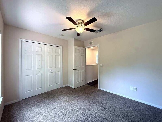 Building Photo - 16221 Bridgewalk Dr