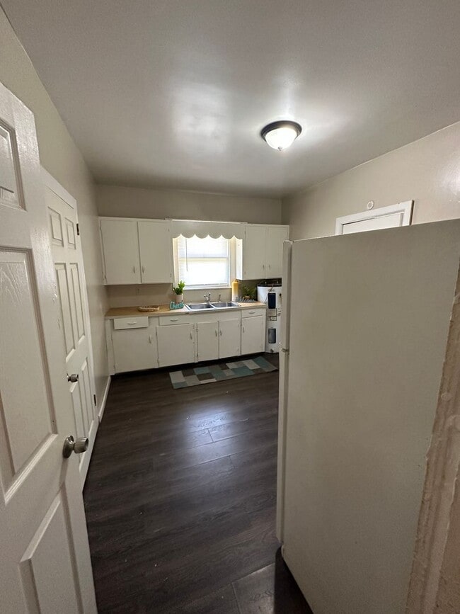 Building Photo - SPACIOUS 1 bed House! DEPOSIT-FREE Renting...