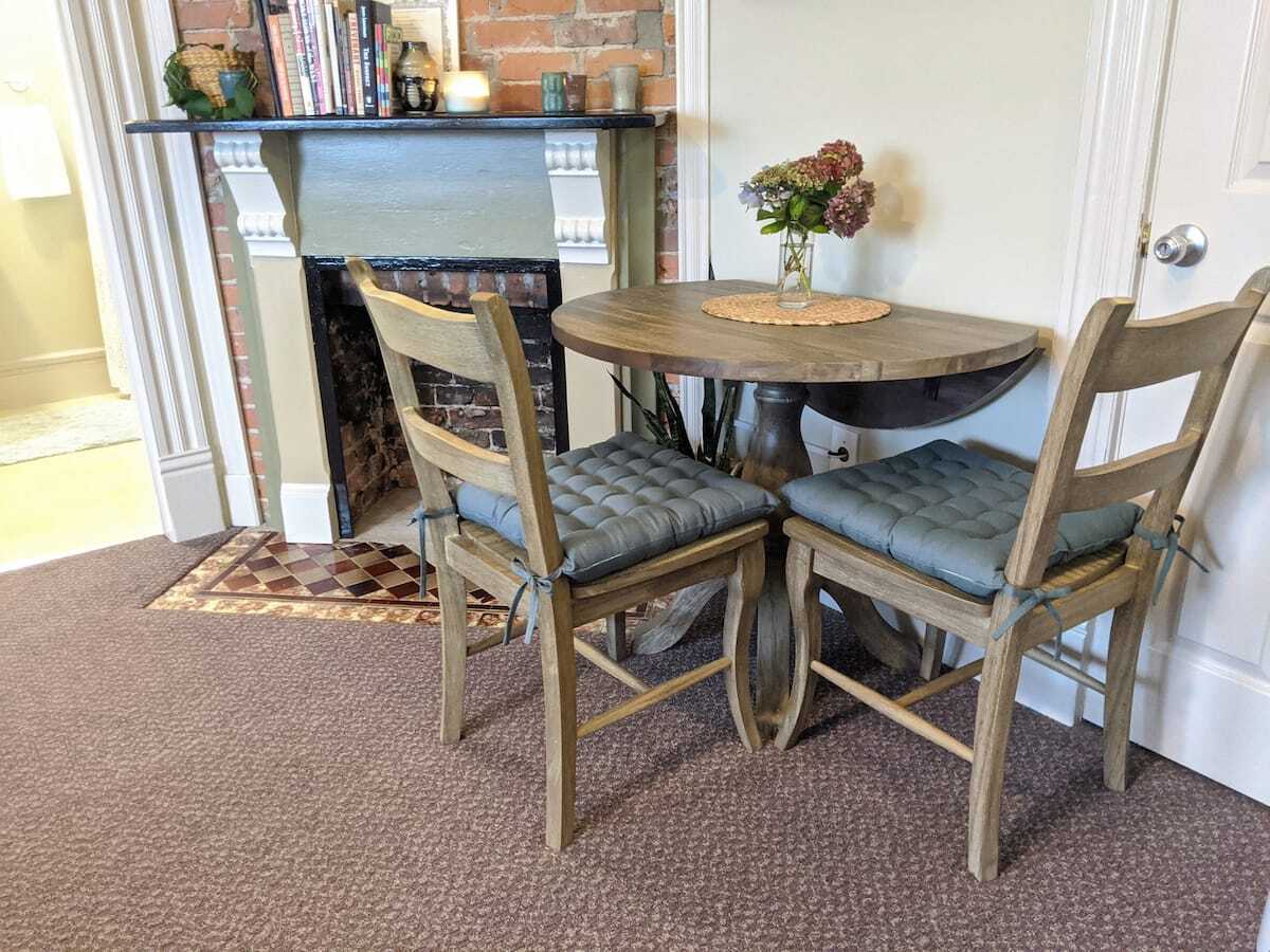 Building Photo - 1910 S G St