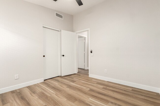 Building Photo - Beautifully Updated 3-Bedroom Home in Prem...