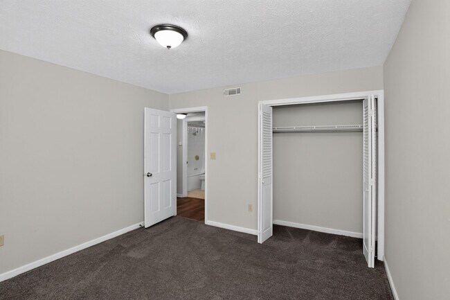 Building Photo - Charming 2BR Condo in Calhoun