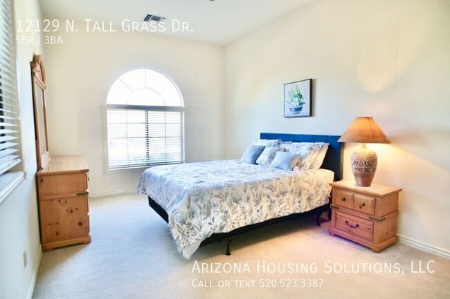 Building Photo - 12129 N Tall Grass Dr