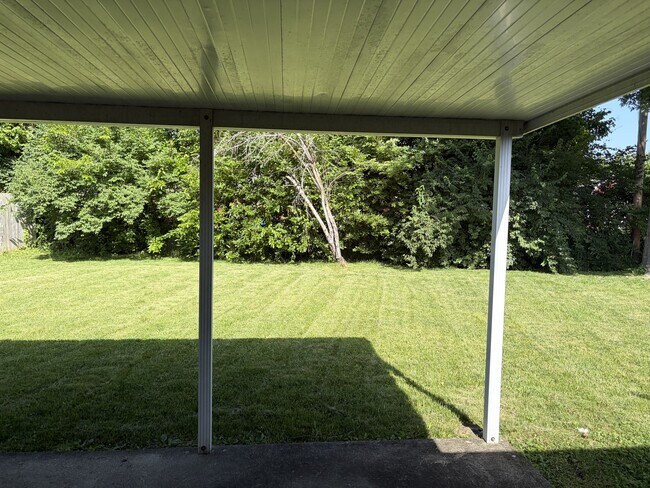 Building Photo - 7280 Cedar Knolls Dr