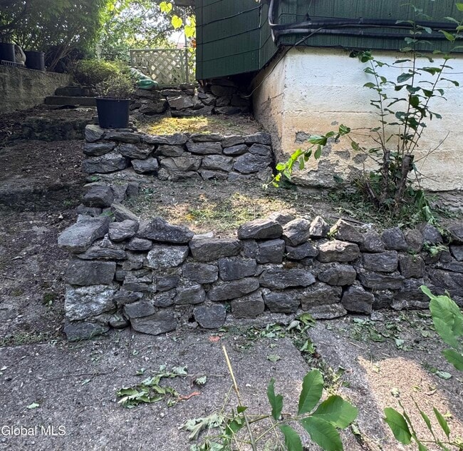 Building Photo - 2970 Salisbury Pl