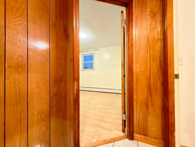 Building Photo - 45 Kinglet Dr