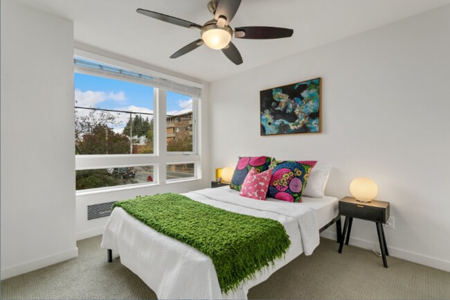Building Photo - Modern 3 Bed Townhouse in Seattle | 2 Bath $3,800!!