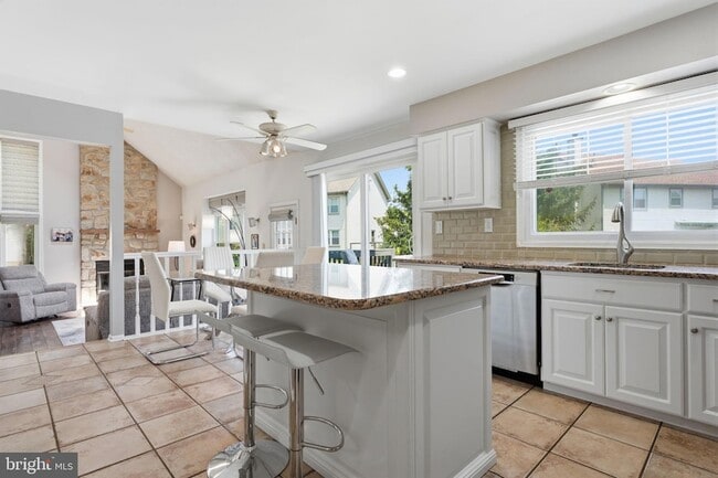 Building Photo - 9 Hibiscus Pl