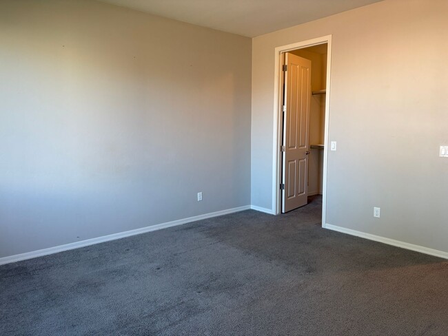 Building Photo - Northwest Beauty